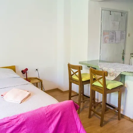 Apartment Karmen A *