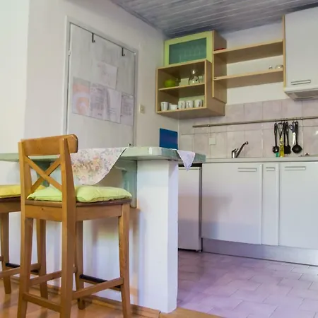 Apartment Karmen A Veli Losinj